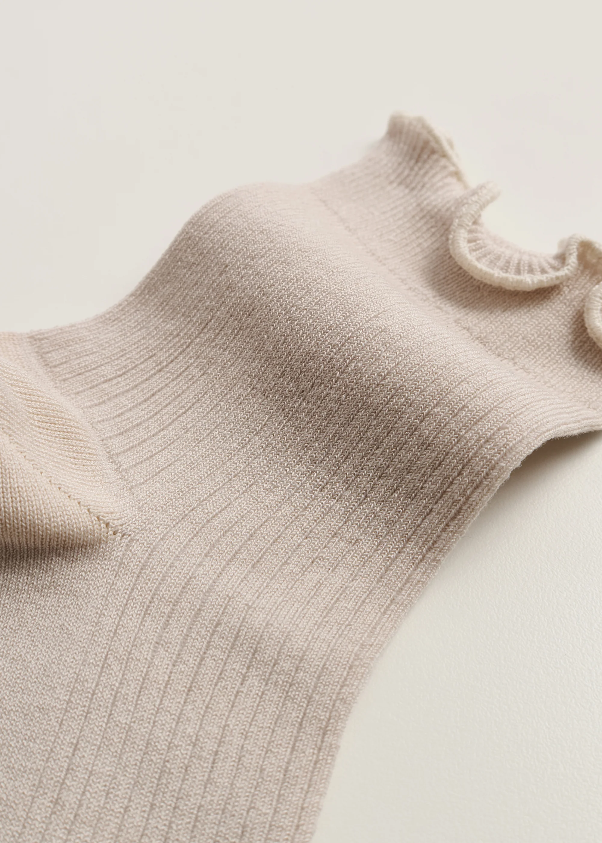 Cotton frill sock | Milk - Image 3
